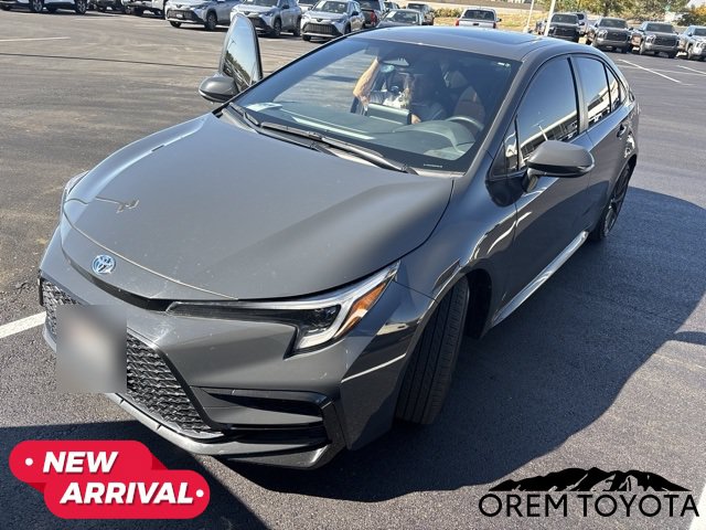 Used 2024 Toyota Corolla SE w/ SE Package FWD image 11