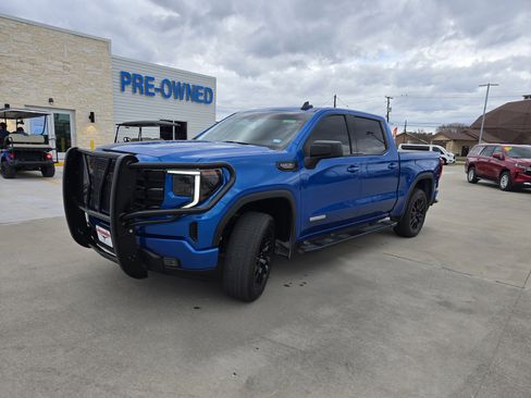 Used 2024 GMC Sierra 1500 Elevation w/ LPO, Elevation Black Package image 7