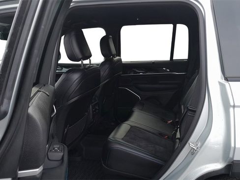 Used 2022 Jeep Grand Cherokee Trailhawk w/ Advanced Protech Group II image 30