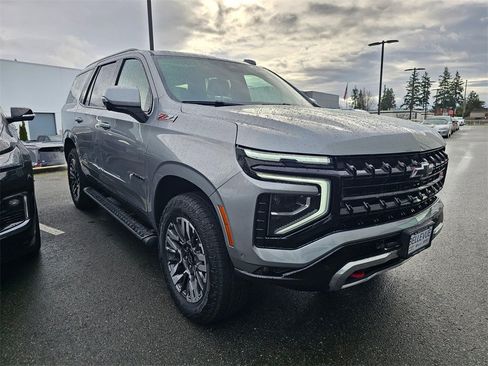 Used 2025 Chevrolet Tahoe Z71 w/ Comfort Package image 8