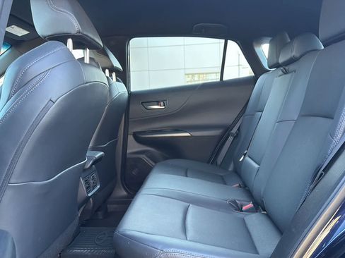 Used 2023 Toyota Venza Limited image 20