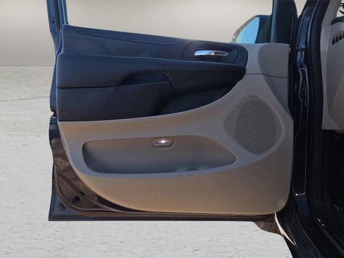 Used 2016 Dodge Grand Caravan SE w/ Quick Order Package 29E SE image 27