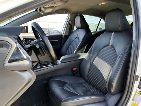 Used 2023 Toyota Camry SE image 22