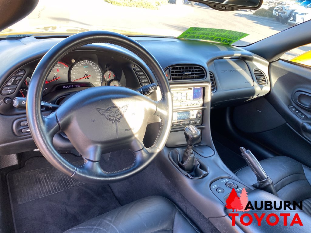 Used 2004 Chevrolet Corvette Convertible w/ Preferred Equipment Group RWD image 12