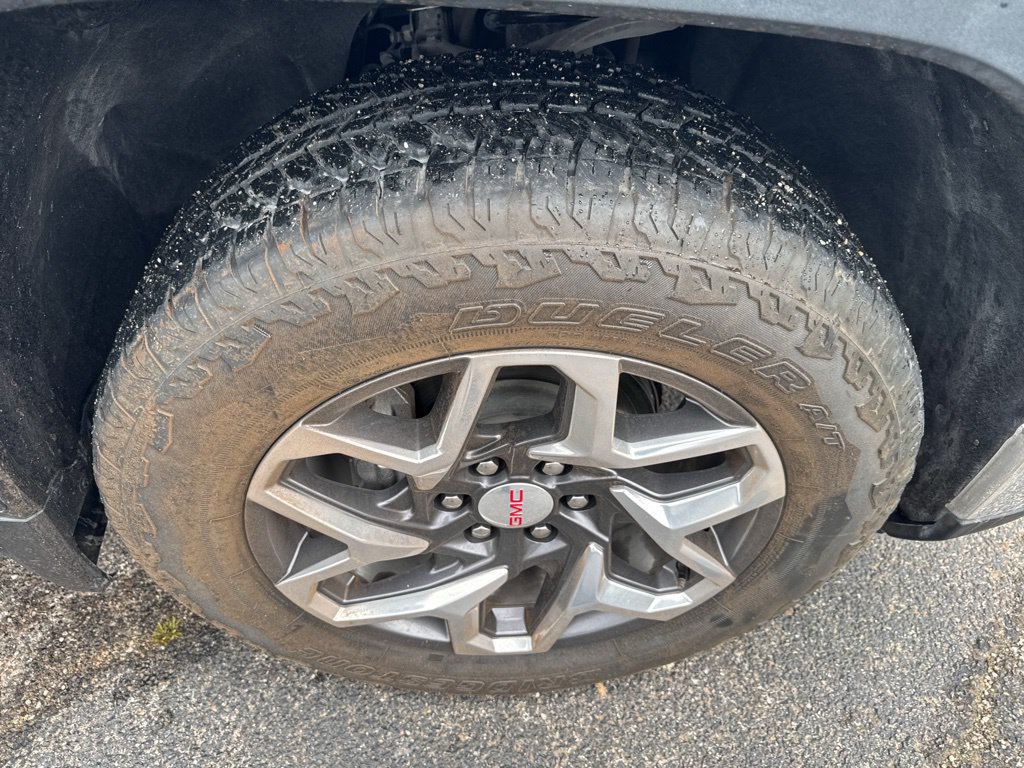 Used 2024 GMC Sierra 1500 SLT AWD/4WD image 38