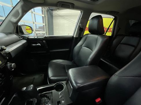 Used 2016 Toyota 4Runner Trail Premium image 12