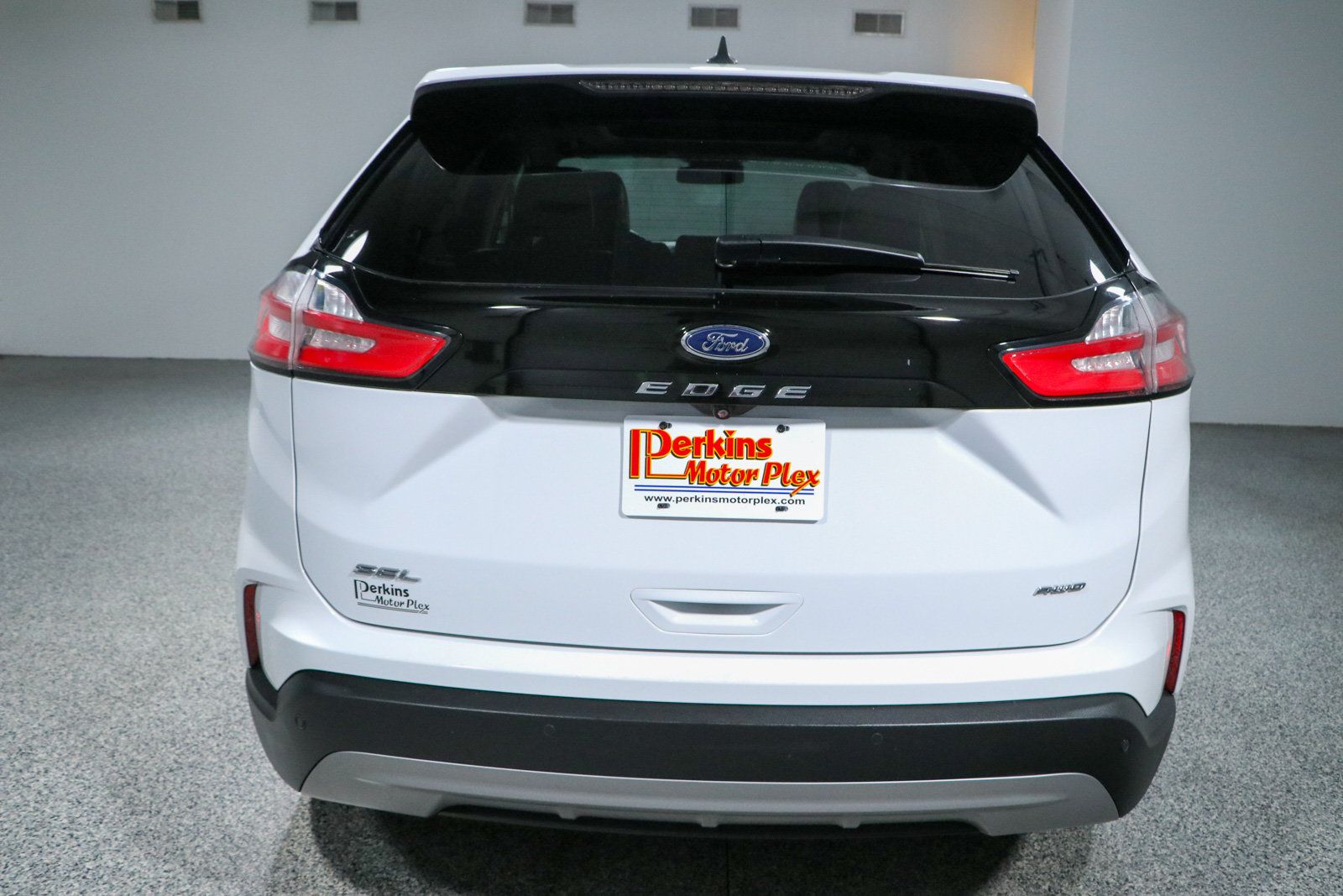 Used 2024 Ford Edge SEL w/ Convenience Package AWD/4WD image 8