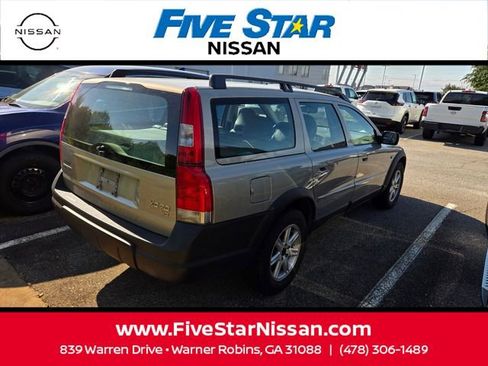 Used 2003 Volvo XC70 AWD/4WD image 11