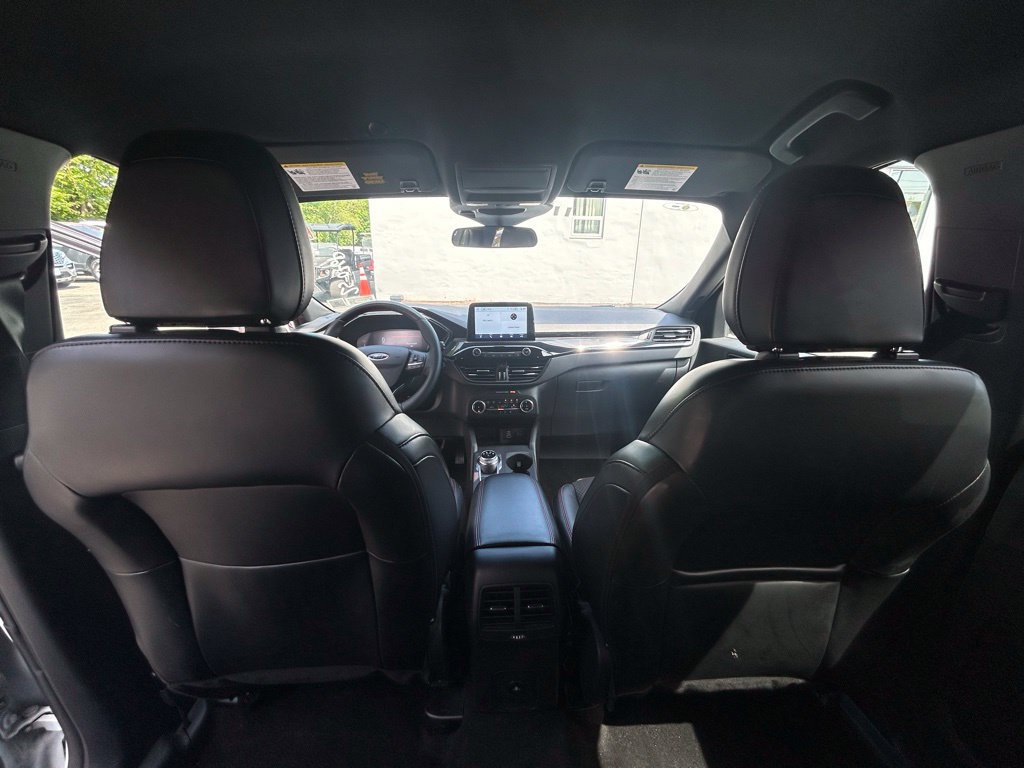 Used 2025 Ford Escape ST-Line Select AWD/4WD image 23