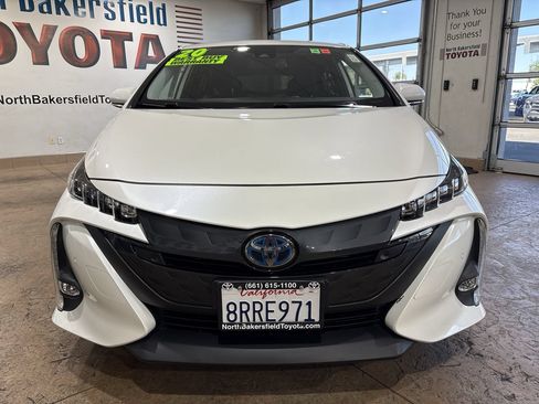 Certified 2020 Toyota Prius Prime Limited FWD image 5