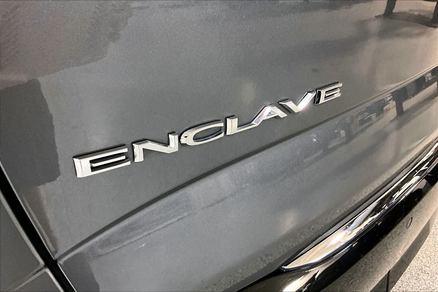 Used 2021 Buick Enclave Essence w/ Sound and Sites Package FWD image 33