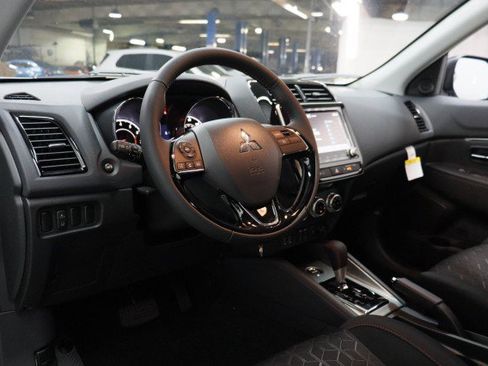 New 2026 Mitsubishi Outlander Sport LE AWD/4WD image 5