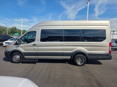 Used 2017 Ford Transit 350 XLT RWD image 6