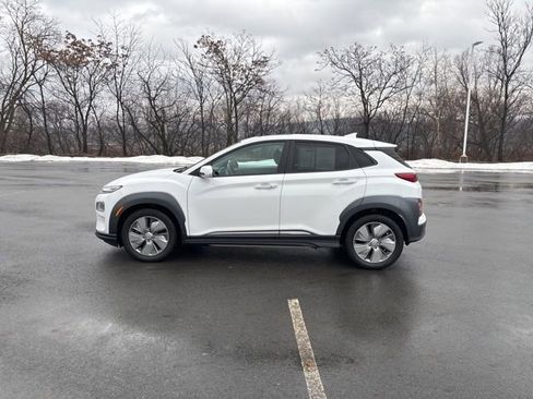 Used 2021 Hyundai Kona Limited image 2