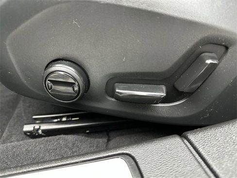 Certified 2023 Volvo V60 B5 Cross Country Plus w/ Climate Package image 12