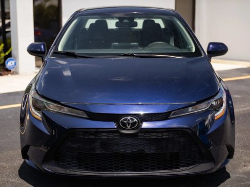 Used 2021 Toyota Corolla LE FWD image 4