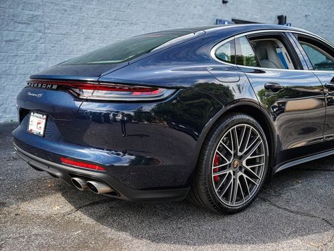 Used 2022 Porsche Panamera 4S w/ Premium Package image 14