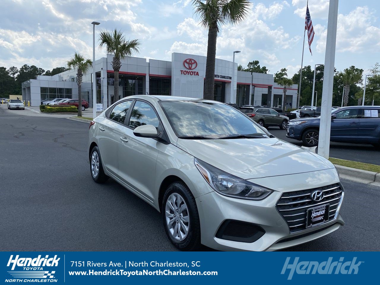 Used 2019 Hyundai Accent SE FWD image 1