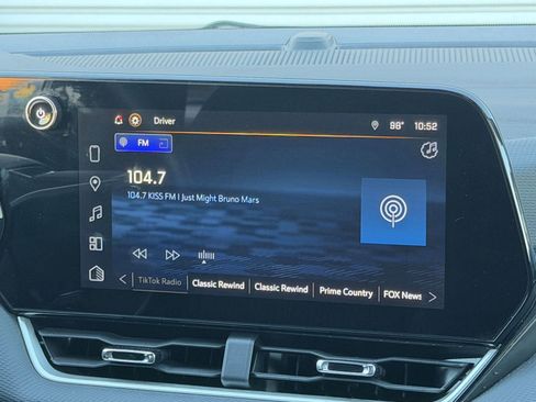 Used 2025 Chevrolet Equinox LT image 20