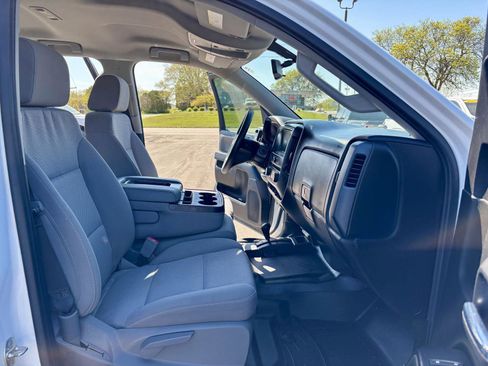 Used 2018 Chevrolet Silverado 1500 W/T w/ WT Convenience Package AWD/4WD image 7