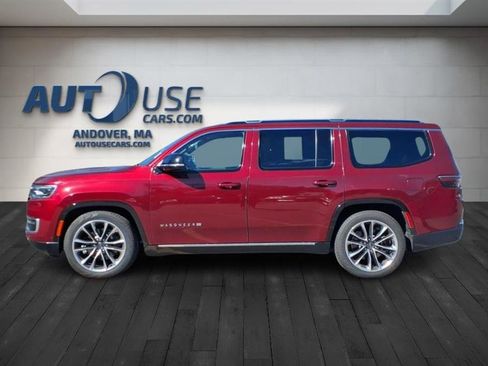 Used 2023 Jeep Wagoneer Series III w/ Premium Group I image 2