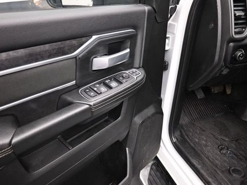 Used 2024 RAM 3500 Big Horn AWD/4WD image 16
