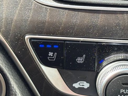 Used 2019 Honda Accord Touring image 16
