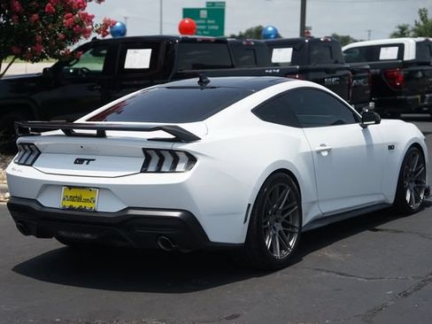 Used 2024 Ford Mustang GT RWD image 6