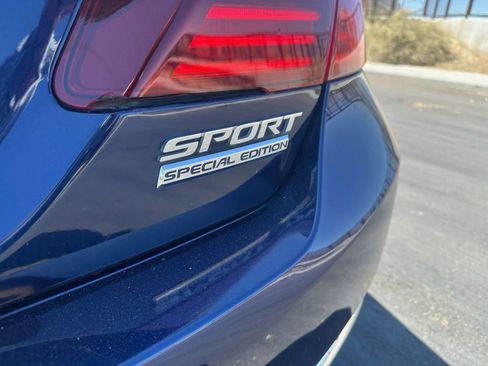 Used 2017 Honda Accord Sport Special Edition image 6