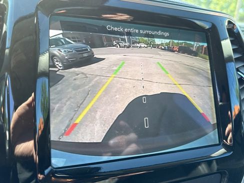 Used 2020 Jeep Cherokee Limited AWD/4WD image 31