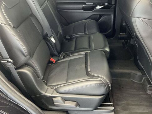 Used 2022 Ford Explorer ST w/ Equipment Group 401A AWD/4WD image 13