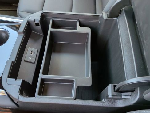 New 2026 Chevrolet Tahoe Z71 image 34