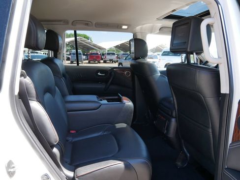 Used 2019 Nissan Armada Platinum w/ Captain's Chairs Package AWD/4WD image 9