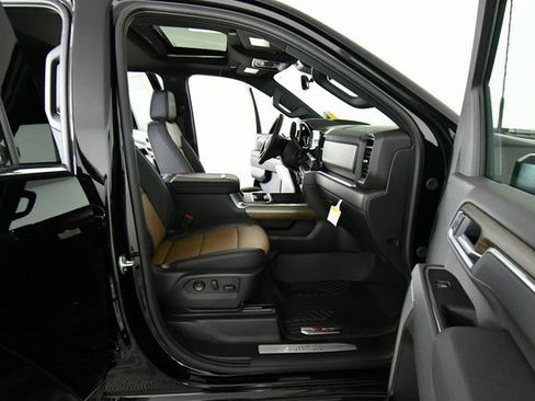 New 2025 Chevrolet Silverado 3500 High Country w/ Technology Package image 24