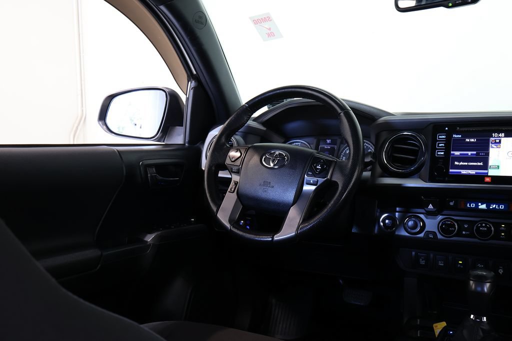 Used 2016 Toyota Tacoma TRD Sport AWD/4WD image 27