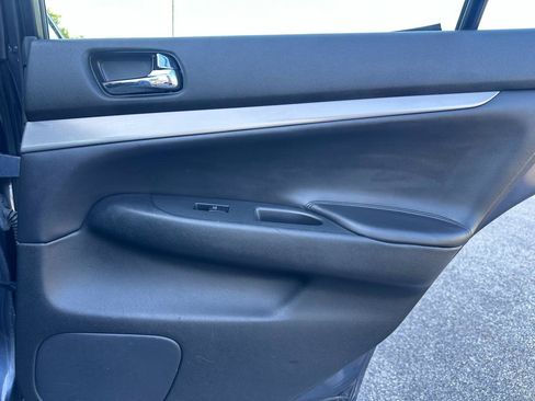 Used 2011 INFINITI G37 x Sedan w/ Premium Pkg AWD/4WD image 31
