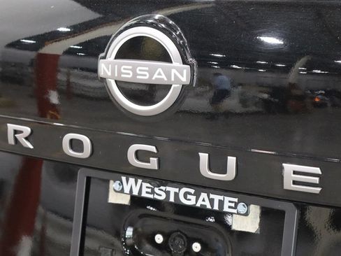 Used 2024 Nissan Rogue SV FWD image 43