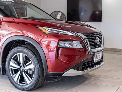 Used 2023 Nissan Rogue Platinum AWD/4WD image 3