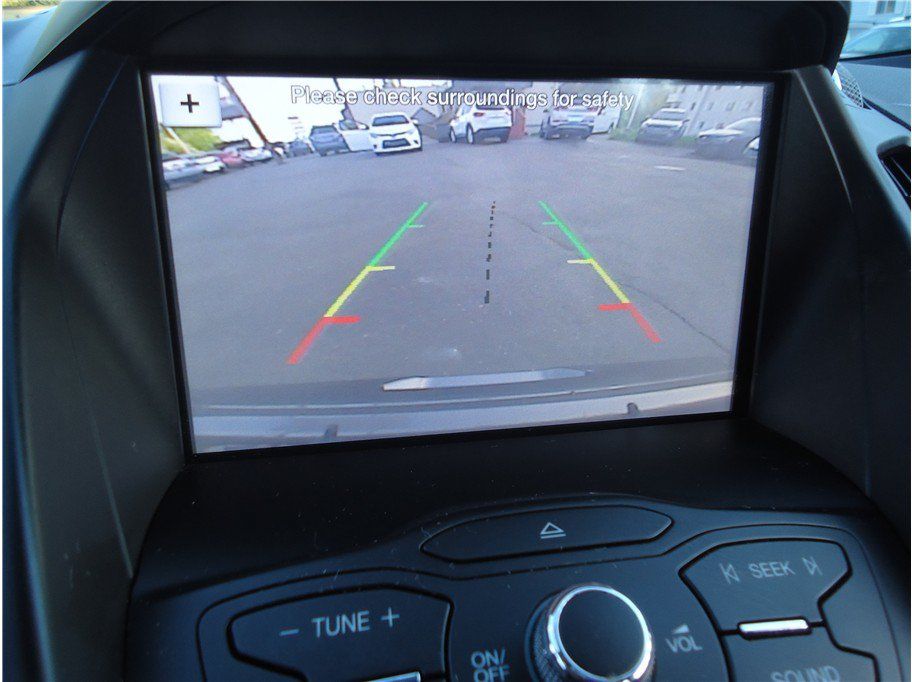 Used 2016 Ford Escape SE w/ SE Leather Comfort Package FWD image 27