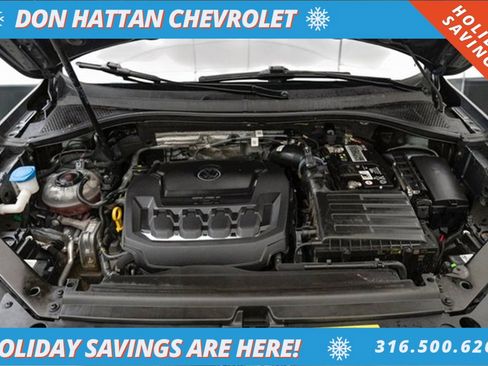 Used 2023 Volkswagen Tiguan SE w/ Panoramic Sunroof Package image 44