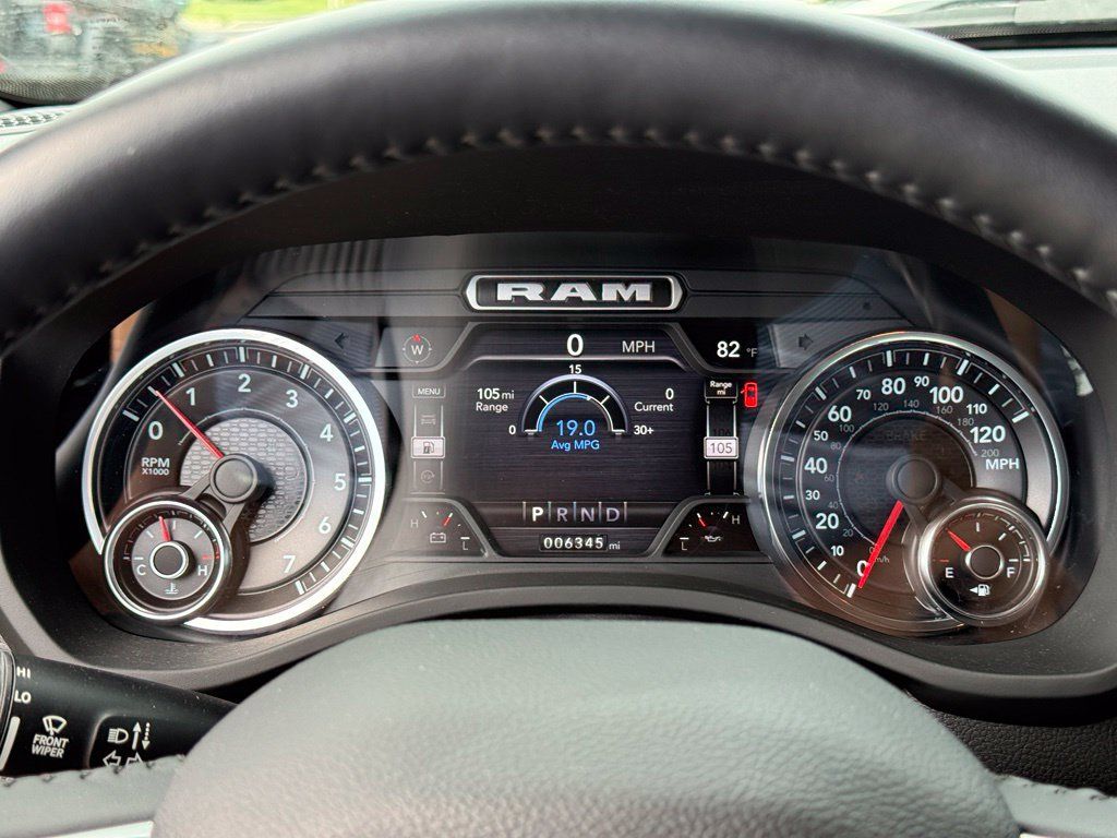 Used 2022 RAM 1500 Big Horn AWD/4WD image 18