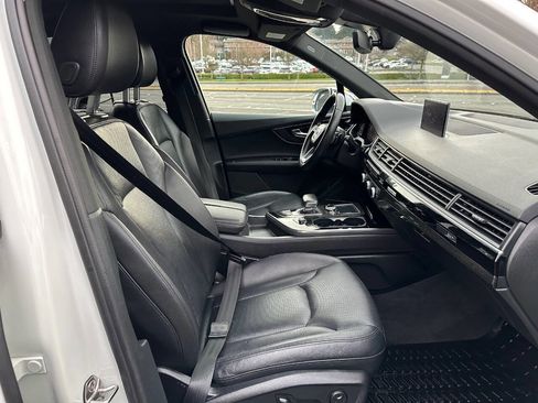 Used 2018 Audi Q7 3.0T Premium Plus w/ Premium Plus Package image 17