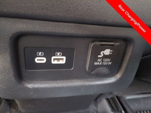 Used 2022 Nissan Pathfinder Platinum w/ Lighting Package (N92) image 28