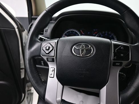 Used 2017 Toyota 4Runner Limited image 21