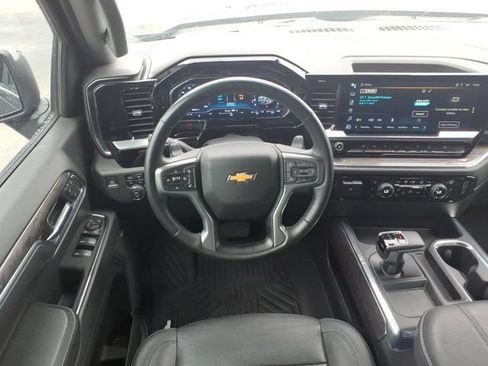 Used 2023 Chevrolet Silverado 1500 LTZ AWD/4WD image 11
