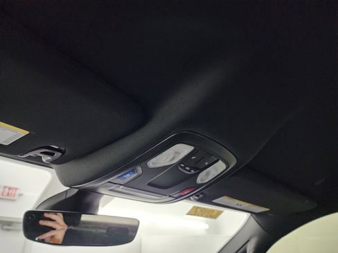 Used 2023 RAM 2500 Big Horn w/ Night Edition image 13