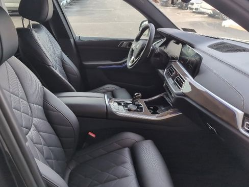 Used 2023 BMW X5 xDrive40i image 27
