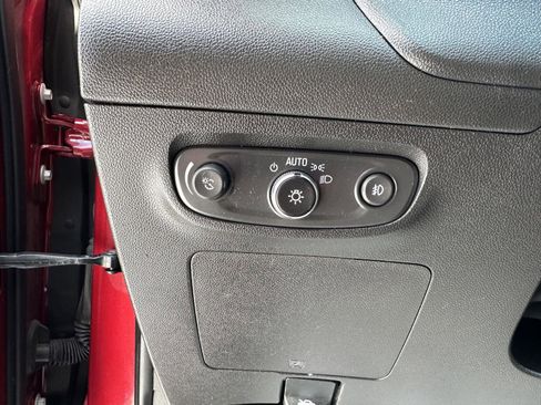 Used 2021 Buick Encore GX Preferred w/ Cold Weather Comfort Package image 23