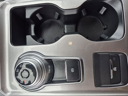 Certified 2024 Ford Edge SEL image 19