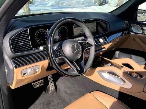 New 2026 Mercedes-Benz GLS 450 GLS 450 image 9